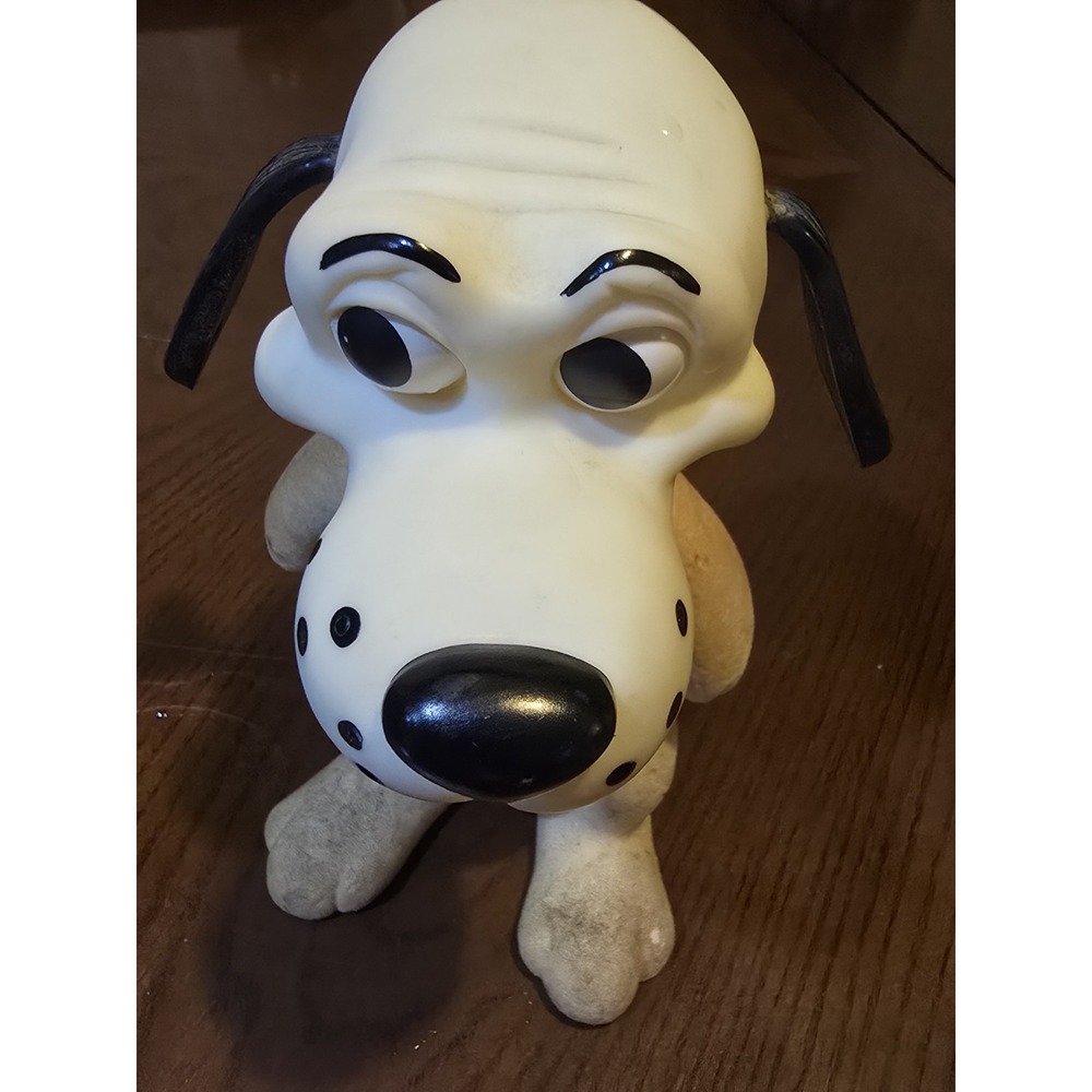 VINTAGE RDF 1968 HARD PLASTIC DOG PIGGY BANK